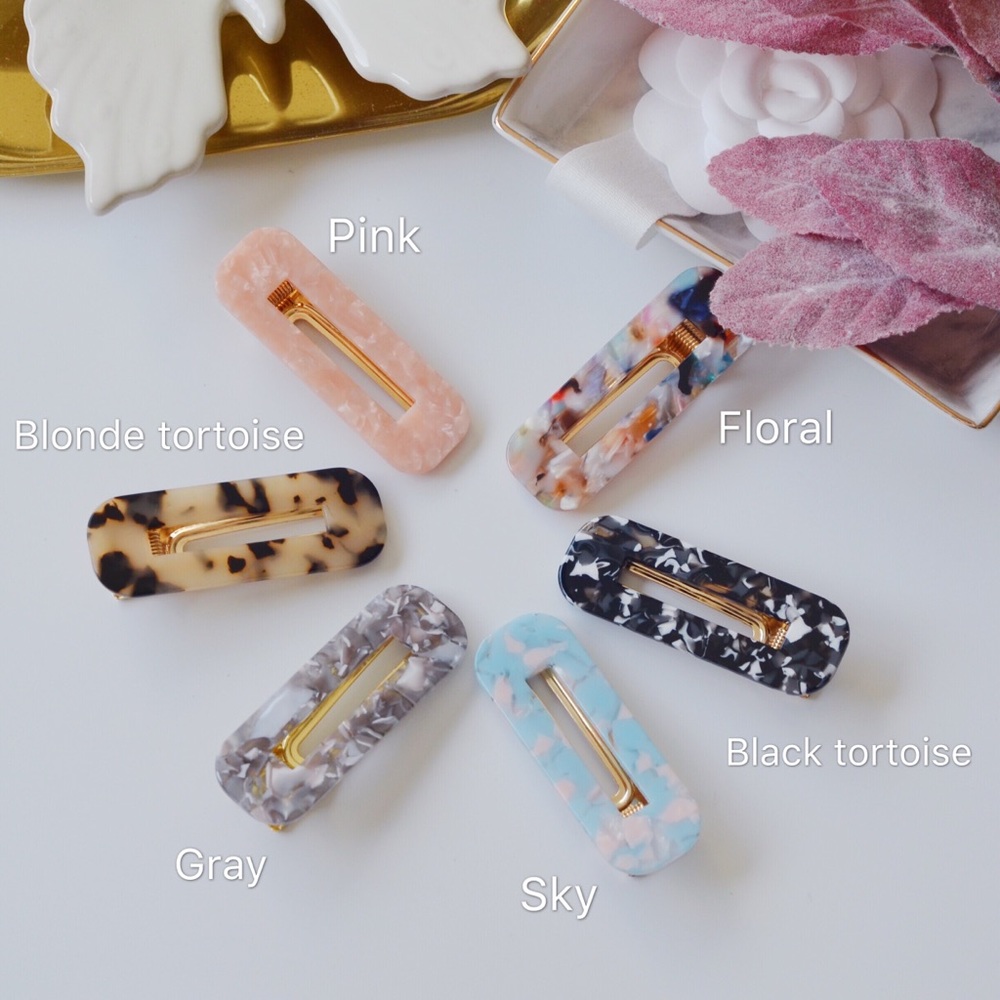 2 Pieces - Retro Tortoise Resin Hair Barrettes Set - Picture 2 of 8